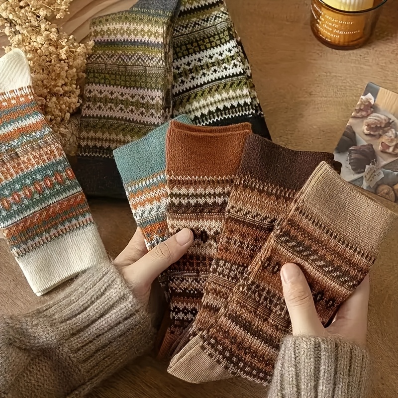 Chaussettes mi-mollet rétro 7  - Winter Ethnic Fashion For Women avis et prix