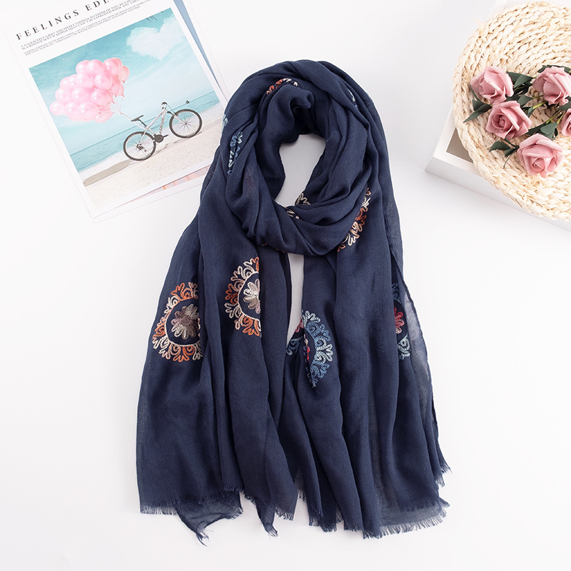 Foulard brodé ethnique pour fe - Winter Ethnic Fashion For Women avis et prix