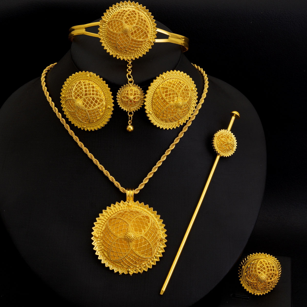 Ensemble de bijoux couleur dor - Ethnic Fashion Dubai avis et prix